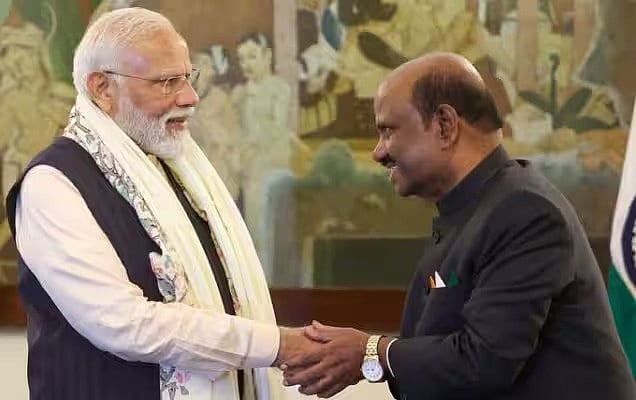 மேற்கு வங்க ஆளுநர் மீது பாலியல் புகார் - மோடி கொல்கத்தா நேரத்தில் செல்லும் வெளிவந்த அதிர்ச்சி !