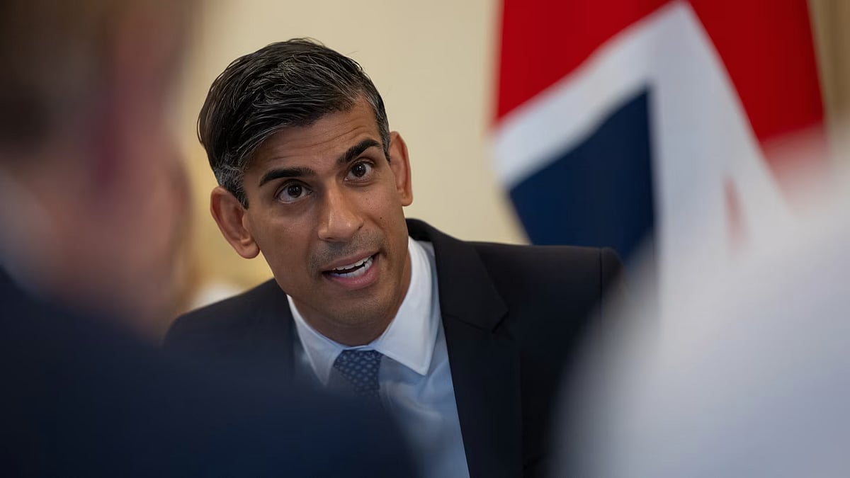 பிரிட்டன் நாடாளுமன்ற தேர்தல்: தேர்தலில் போட்டியிட மாட்டோம் என அறிவித்த பிரதமர் ரிஷி சுனக் கட்சி தலைவர்கள்
