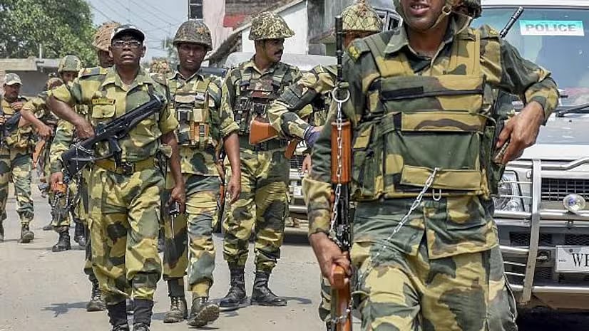 தேர்தல் பணியில் உயிரிழந்த 6 ராணுவ வீரர்கள் : தேர்தல் ஆணையத்தை விமர்சிக்கும் நெட்டிசன்கள் ! 