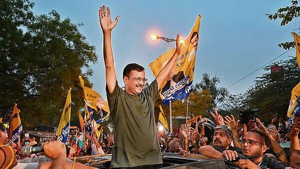 அரவிந்த் கெஜ்ரிவாலுக்கு 70 நாட்களுக்கு பிறகு ஜாமீன்... - விசாரணை நீதிமன்றம் அதிரடி உத்தரவு !