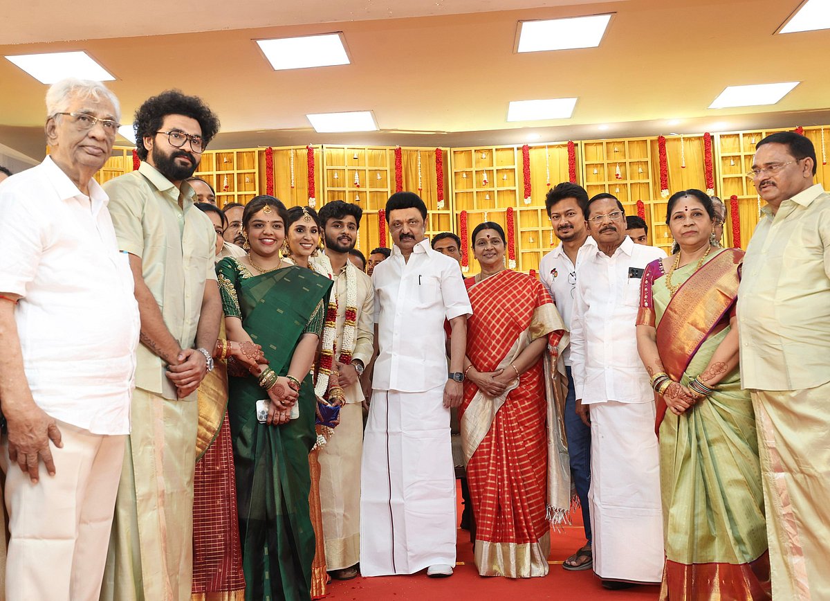 “அந்த உணர்வைச் சொல்லவில்லை என்றால், நன்றி மறந்தவனாகிவிடுவேன்” : திருமண விழாவில் முதலமைச்சர் நெகிழ்ச்சி!