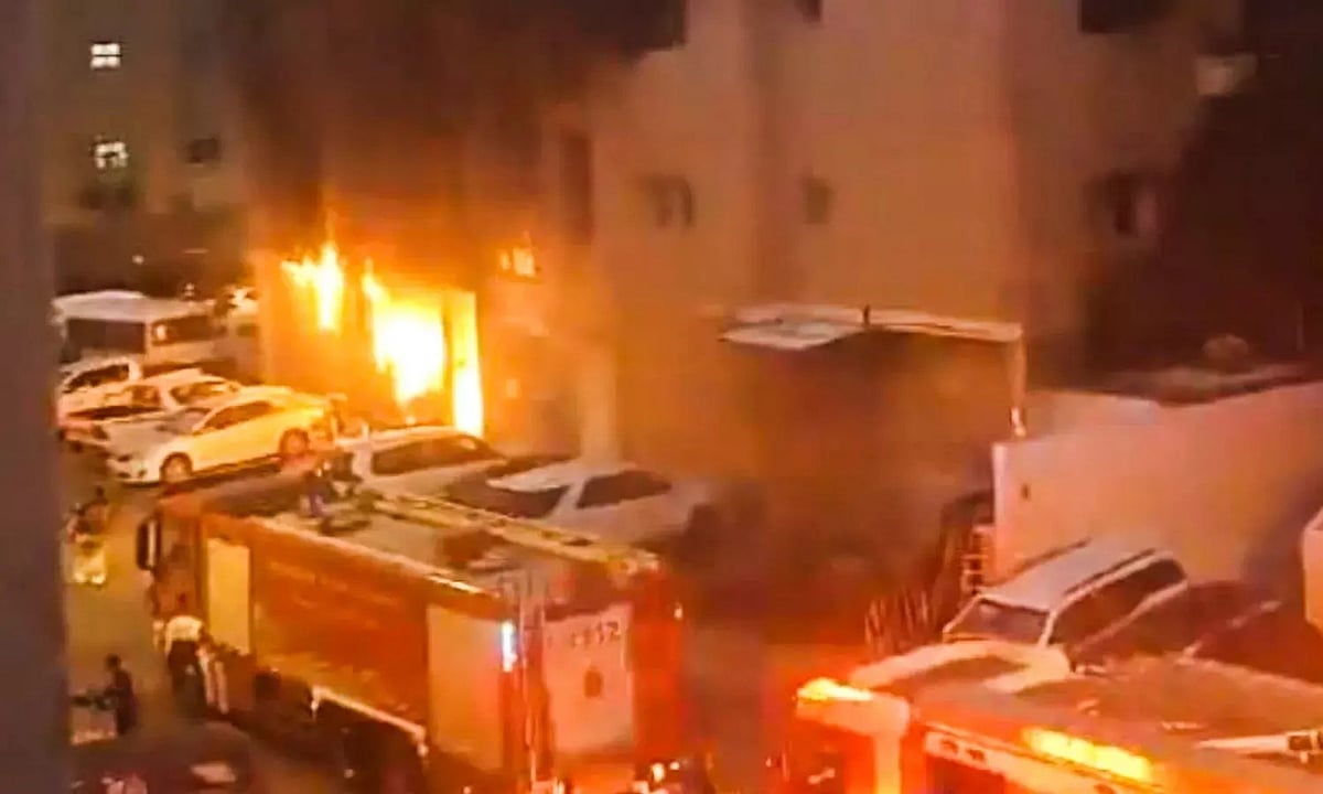 குவைத் கேரளா தொழிலதிபர் கட்டிடத்தில் திடீர் தீ விபத்து...  43 இந்தியர்கள் பரிதாப பலி - பின்னணி?