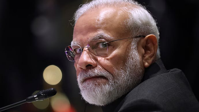 ஆட்சியை தக்கவைத்தாலும், அடி பெரியது! : பா.ஜ.க இழந்த 19 ஒன்றிய அமைச்சர்கள்!