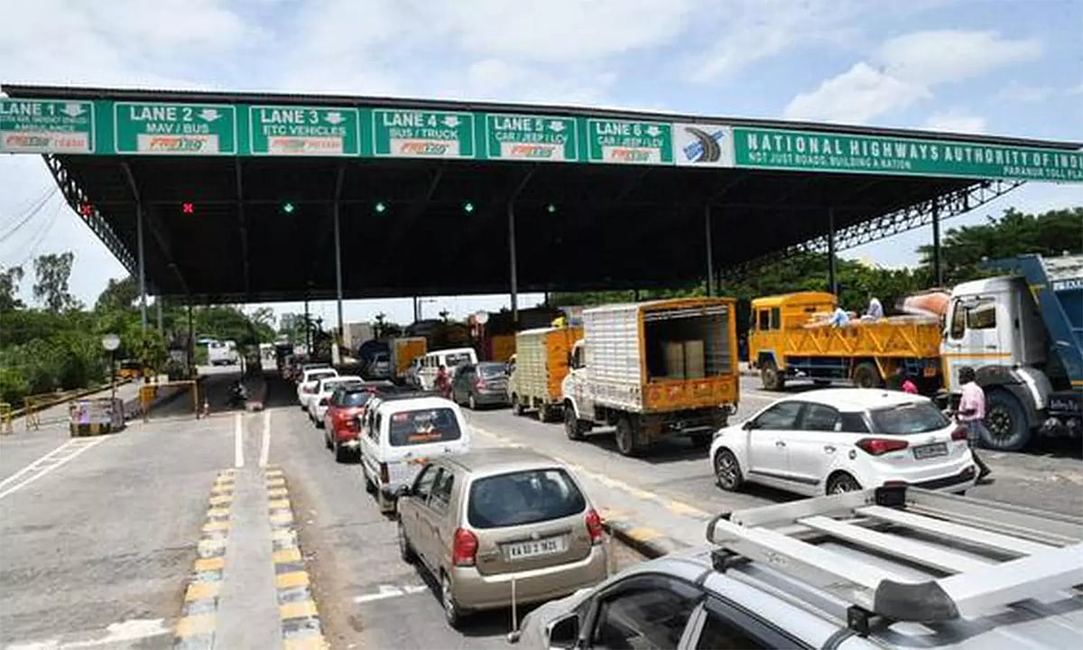 முடிவடைந்த நாடாளுமன்ற தேர்தல் : 36 சுங்கச்சாவடிகளில் கட்டண உயர்வு இன்று முதல் அமல் ! 