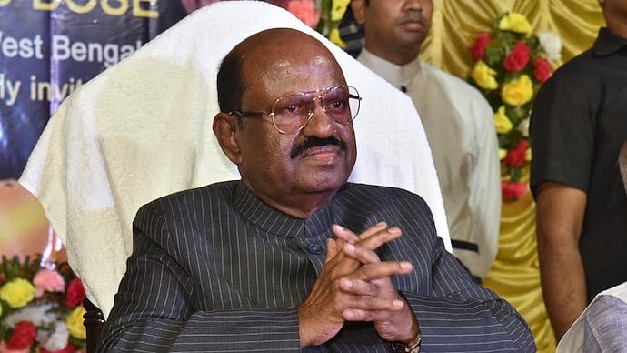 ஆளுநரை தொடர்ந்து அவரது உறவினர் மீதும் பாலியல் வழக்கு - நடனக்கலைஞரின் புகாரால் மேற்கு வங்கத்தில் பரபர !