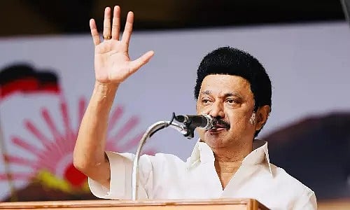 “திமுக அரசின் பணிகளின் அறுவடைதான் இந்த வெற்றி” - முதலமைச்சருக்கு கமல்ஹாசன் பாராட்டு !