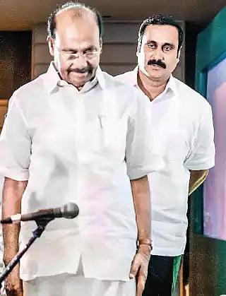 ராமதாசு மற்றும் அன்புமணி ஆகியோர் மன்னிப்பு கேட்க வேண்டும் : திமுக MLA-க்கள் வழக்கறிஞர் நோட்டீஸ் !
