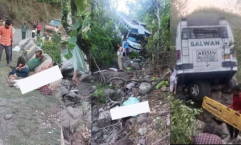 ஜம்மு காஷ்மீரில் பேருந்து மீது தீவிரவாத தாக்குதல் : 10 பேர் உயிரிழப்பு, ஏராளமானோர் படுகாயம் !  