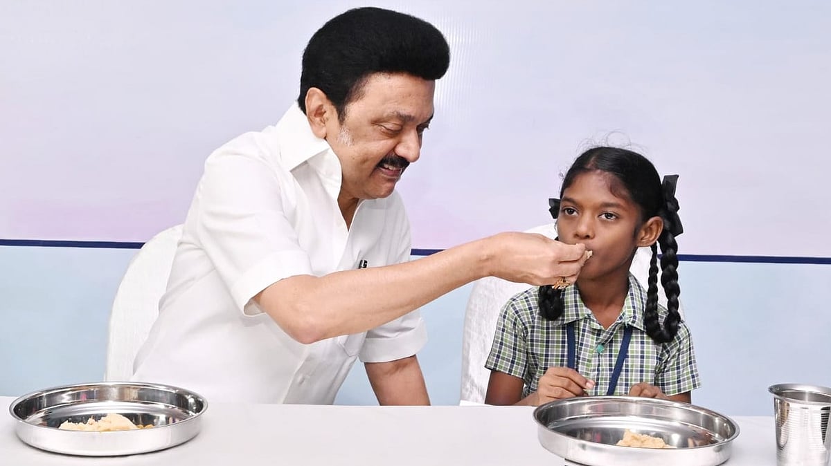 அரசு உதவி பெறும் தொடக்கப் பள்ளிகளிலும் காலை உணவுத் திட்டம் விரிவாக்கம் : 2,23,536 மாணவர்கள் பயன்!