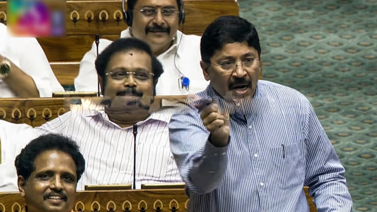 விமான நிலையங்கள் விபத்து : மேற்கொண்ட நடவடிக்கைகள் என்ன? - தயாநிதி மாறன் எம்.பி கேள்வி !