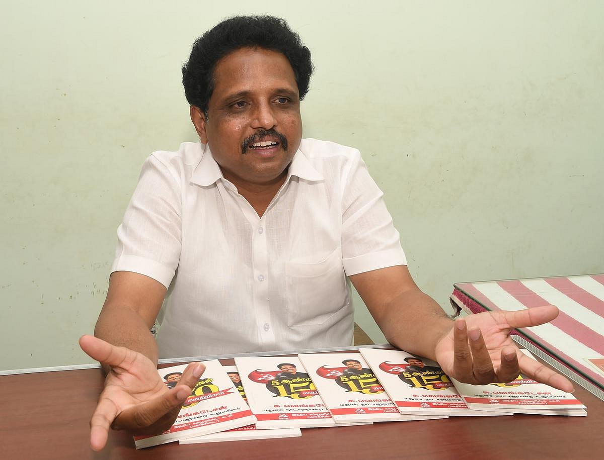"ஒன்றிய அரசின் CBSE வேலைக்கு இந்தி கட்டாயம்" - மீண்டும் மீண்டும் இந்தி திணிப்பில் ஈடுபடும் பாஜக அரசு !