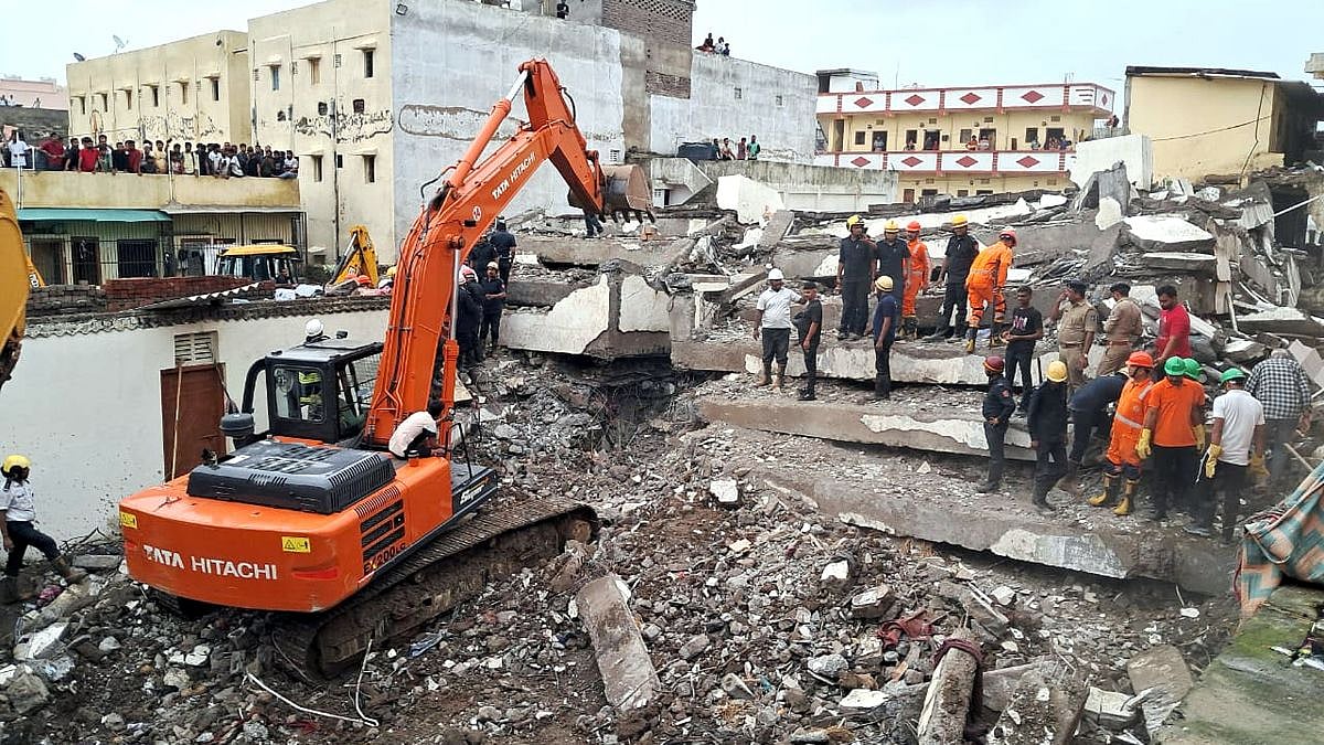 குஜராத் கட்டிட விபத்து : “இதற்கு மோடி என்ன பதில் கூறப் போகிறார்?” - செல்வப்பெருந்தகை கேள்வி !