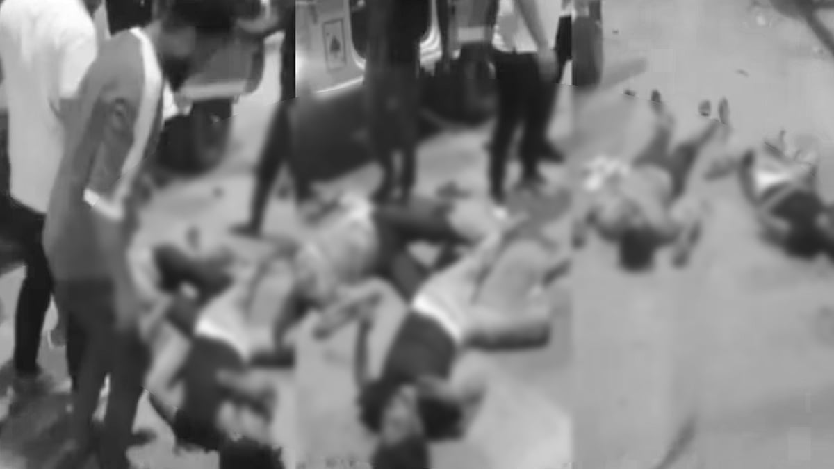 ஹத்ராஸ் கொடூரம் : “நாட்டில் பாபாக்களின் சந்தையை வளர விட கூடாது” : சஞ்சய் சிங் MP ஆவேசம்!