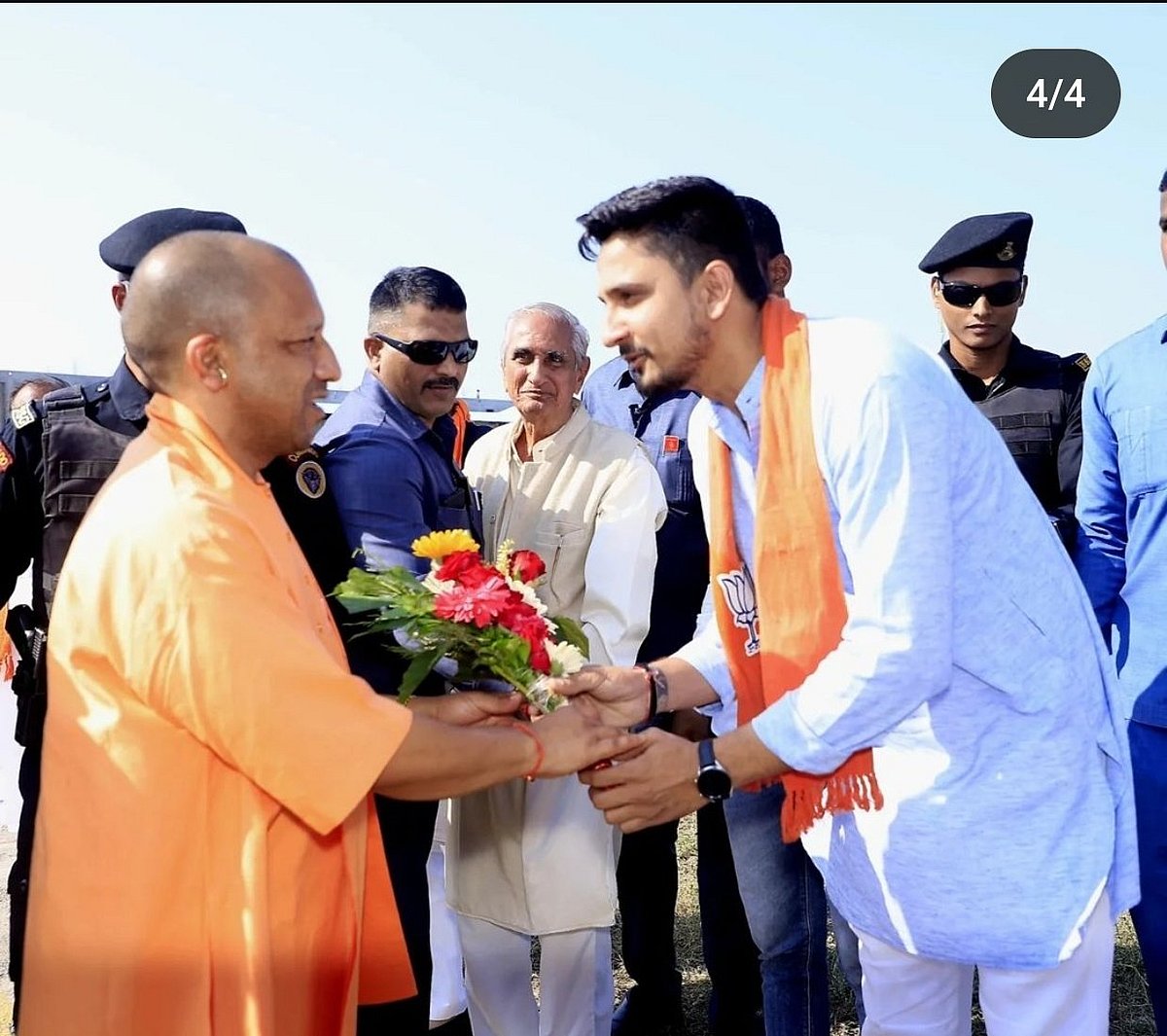 ரூ.35 லட்சம் மதிப்பிலான போதைப் பொருள் கடத்திய பாஜக பிரமுகர்... இணையத்தில் வைரலாகும் படங்கள்!