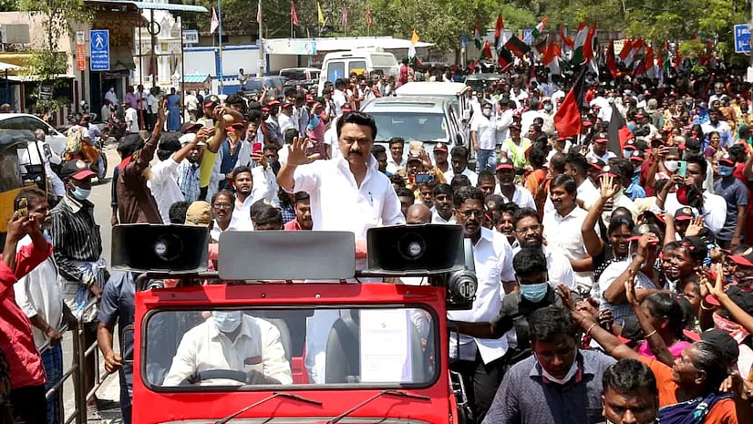 புதுமைப் பெண் திட்டம் முதல் தோழி விடுதிகள் வரை... முதலமைச்சர் மு.க.ஸ்டாலின் அரசின் முத்தான திட்டங்கள் !