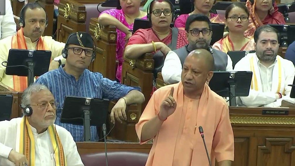 லவ் ஜிகாத் : உத்தர பிரதேசத்தில் கொடூர சட்டத்தை கொண்டு வரும் யோகி அரசு!