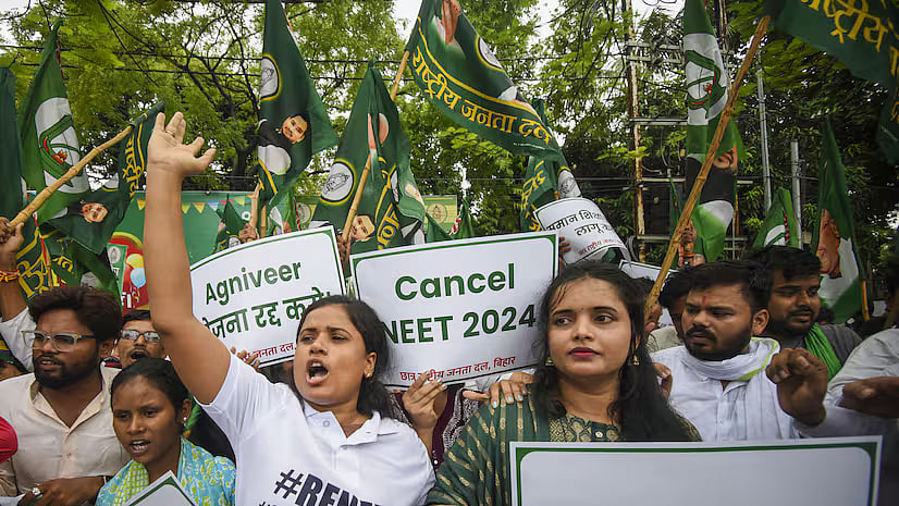 நீட் தேர்வு : பெரிய அளவில் முறைகேடு நடைபெற்றதற்கான ஆதாரங்கள் இல்லை - ஒன்றிய அரசு பிடிவாதம் ! 