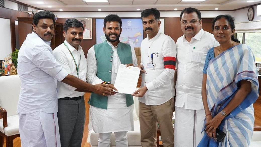 திருச்சி TO டெல்லி... ஒன்றிய அமைச்சரிடம் விமான சேவை கோரிக்கை வைத்த தமிழ்நாடு எம்.பி-க்கள் !