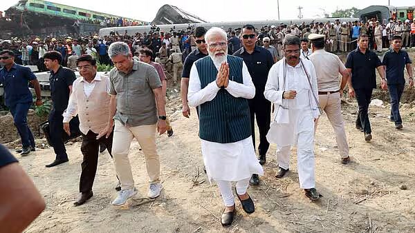 “பா.ஜ.க. ஆட்சியில் சீரழிந்த ரயில்வே துறை” - பட்டியலிட்டு விமர்சித்த செல்வப்பெருந்தகை !