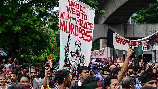 வங்கதேசத்தில் மீண்டும் மாணவர்கள் போராட்டம் : காவல்துறை ஏற்படுத்திய வன்முறையில் 30ஐ கடந்த உயிர்பலி !