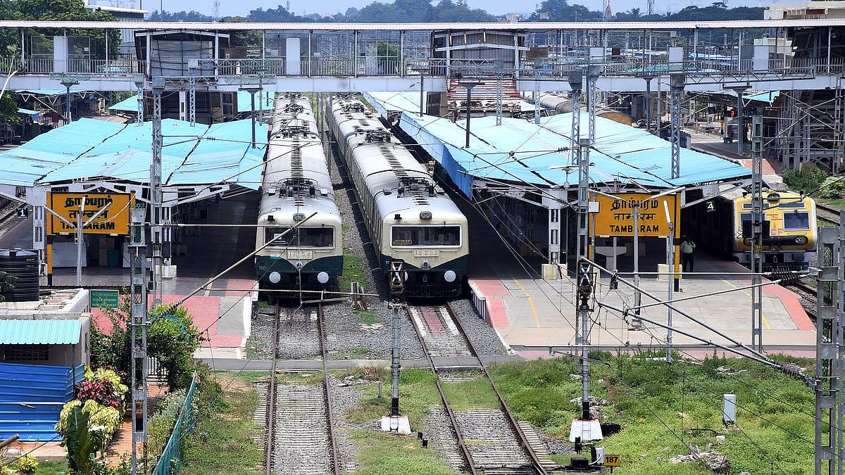 சென்னை கடற்கரை-தாம்பரம் இடையே இயக்கப்படும் புறநகர் ரயில்கள் விவரம் : சென்னை கோட்ட நிர்வாகம் தகவல் ! 