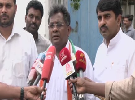 கலைஞர் குறித்து இழிவாக பேசும் சீமான்... நடவடிக்கை எடுக்கக் கோரி காங்கிரஸ் நிர்வாகி புகார்!