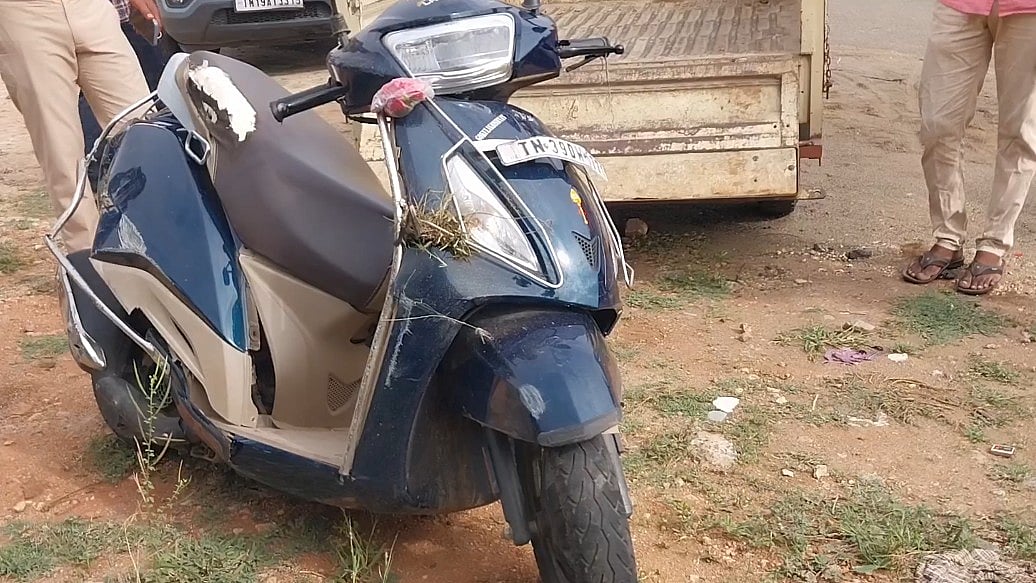 அதிவேகமாக வந்த கார் : நெடுஞ்சாலையில் தம்பதிக்கு நேர்ந்த துயர சம்பவம்!