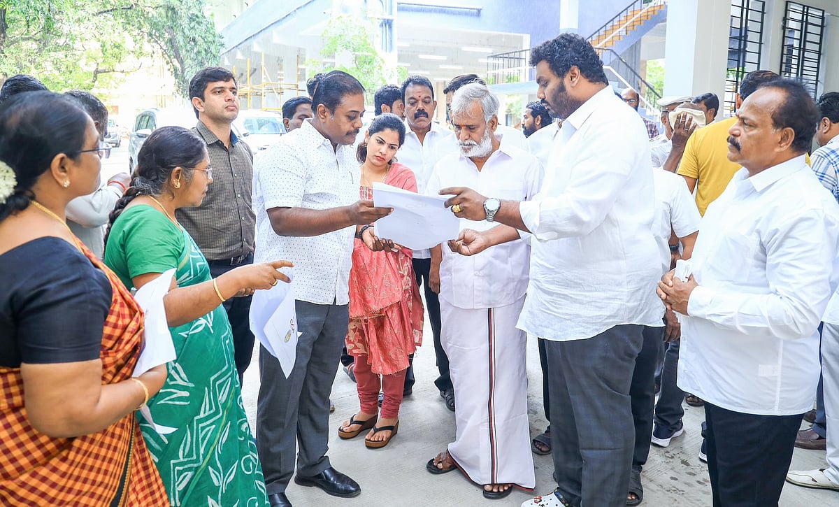 “இப்படியெல்லாம் கூறுபவர்கள் கருத்து குருடர்கள் என்றுதான் கருத வேண்டும்” - அமைச்சர் சேகர்பாபு தாக்கு !