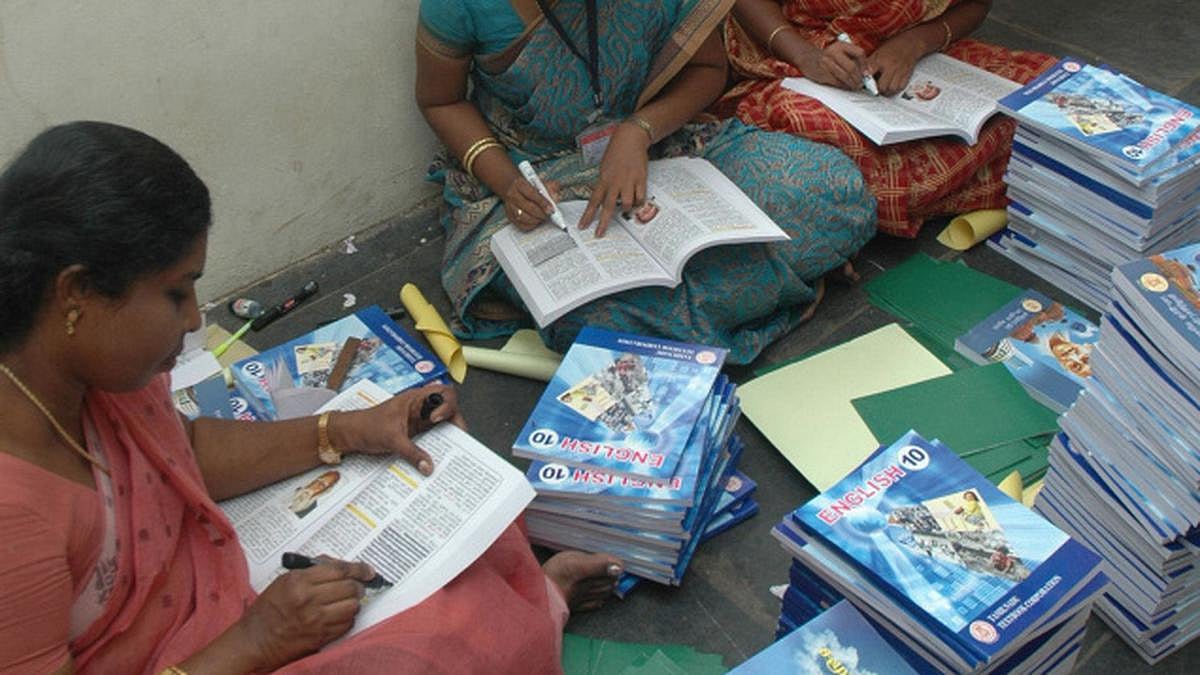 “புத்தக விலையேற்றத்துக்கு இதுதான் காரணம்” - அமைச்சர் அன்பில் மகேஸ் விளக்கம் !