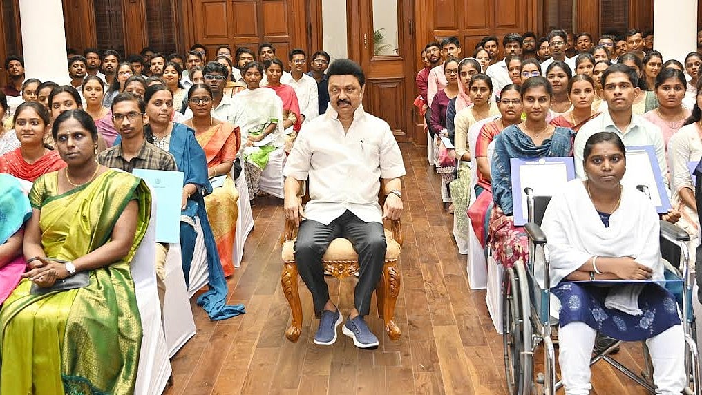 3 துறைகள்.. 2000க்கும் மேற்பட்டோர்.. ஒரே நாளில் பணி நியமன ஆணைகளை வழங்கினார் முதலமைச்சர்!