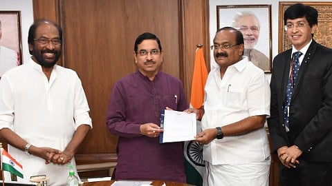 ”ரூ.3191 கோடி நிலுவைத் தொகையை உடனே வழங்க வேண்டும்” : ஒன்றிய அரசிடம் அமைச்சர் சக்கரபாணி வலியுறுத்தல்!