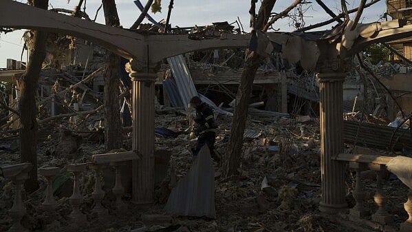 பத்திரிகையாளர்கள் மீது தாக்குதல்... உக்ரைனில் இருந்து மோடி கிளம்பிய அடுத்த நாளே நடந்த அதிர்ச்சி சம்பவம் !