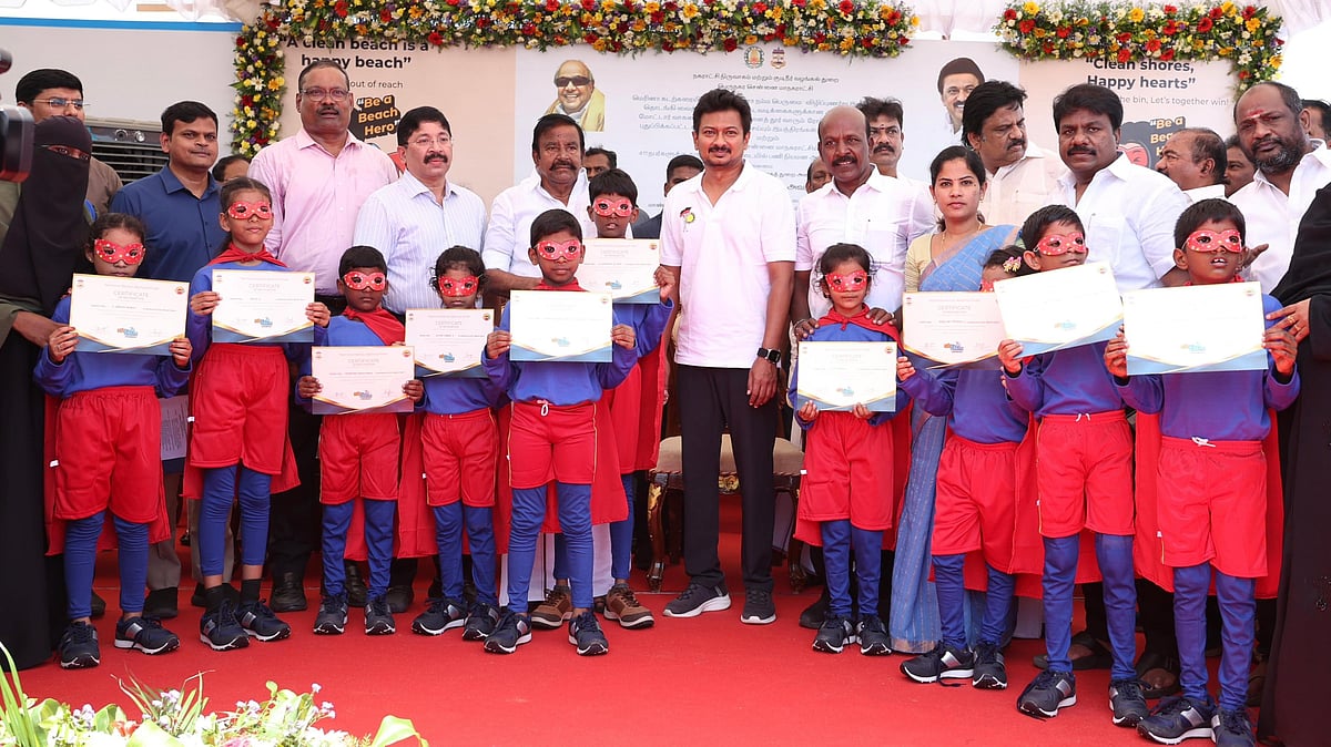 “நம்ம மெரினா நம்ம பெருமை” விழிப்புணர்வு இயக்கம்! : அமைச்சர் உதயநிதி ஸ்டாலின் தொடங்கி வைத்தார்! 