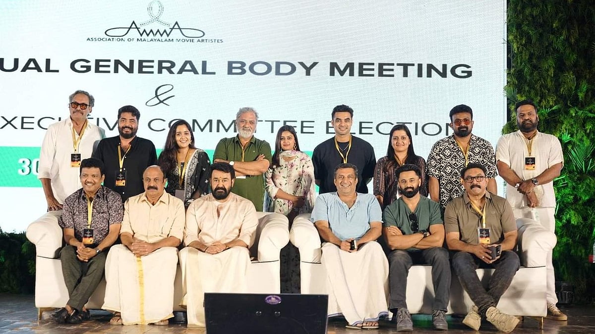 அடுத்தடுத்து பாலியல் புகார் : நடிகர் சங்கத்தில் இருந்து மோகன்லால் உள்ளிட்ட 16 நிர்வாகிகள் ராஜினாமா !