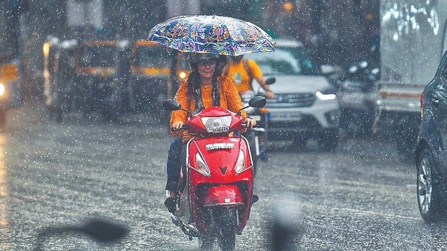 பொதுமக்கள் கவனத்திற்கு : தமிழ்நாட்டில் அடுத்த 7 நாட்களுக்கு மழை எச்சரிக்கை!