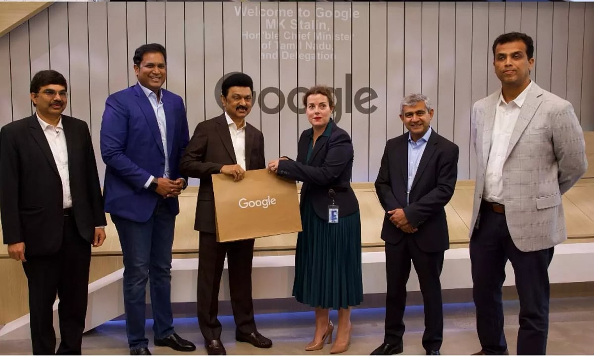 "முதலமைச்சர் என்ற தகுதியோடு உங்களை சந்திக்க இப்போது வந்துள்ளேன்" - முதலமைச்சர் மு.க.ஸ்டாலின் நெகிழ்ச்சி !