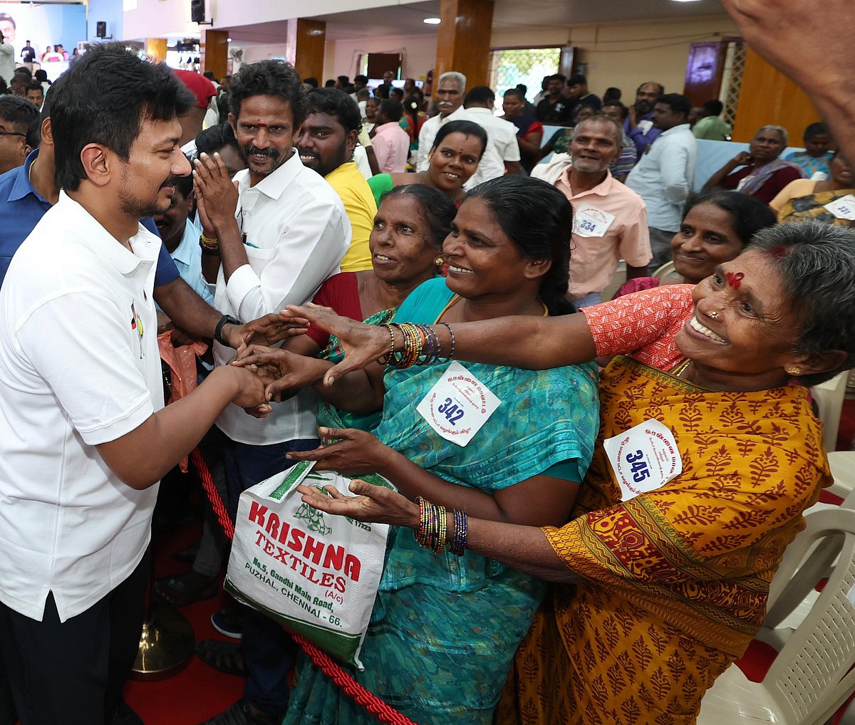 “திராவிட மாடல் ஆட்சியில் இதுவரை 33,766 பட்டாக்கள் வழங்கப்பட்டுள்ளன” - அமைச்சர் உதயநிதி ஸ்டாலின் !