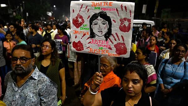 கொல்கத்தாவில் நடந்தால் மட்டும் கண்ணீர் நாடகம்... மணிப்பூரில் ? - பாஜகவை அம்பலப்படுத்திய முரசொலி !