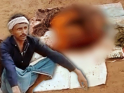 பெற்ற மகளை நடுரோட்டில் கோடாரியால் கொடூரமாக கொன்ற தந்தை... உ.பி-யில் அரங்கேறிய சோகத்தின் பின்னணி?