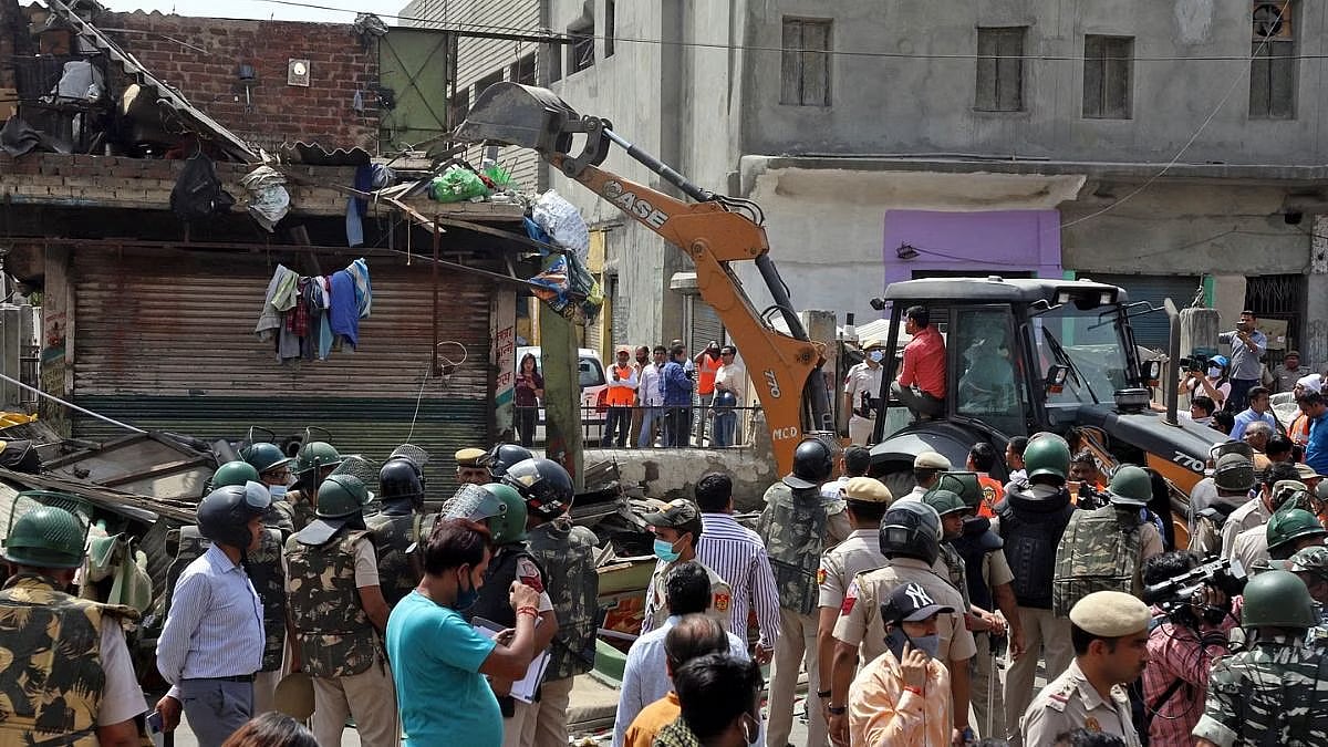 “தண்டனை வழங்குவது வேறு, வீடுகளை இடிப்பது வேறு!” - பா.ஜ.க.வின் புல்டோசர் ஆட்சியைக் கண்டித்த முரசொலி!
