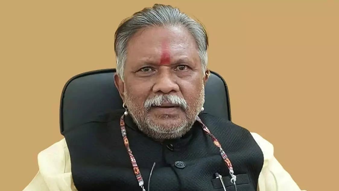 தேர்தல் 2024: “எனது மகள், மருமகனை ஆற்றில் தூக்கி வீசுங்கள்...” - மகாராஷ்டிரா அமைச்சர் பேச்சால் சர்ச்சை !