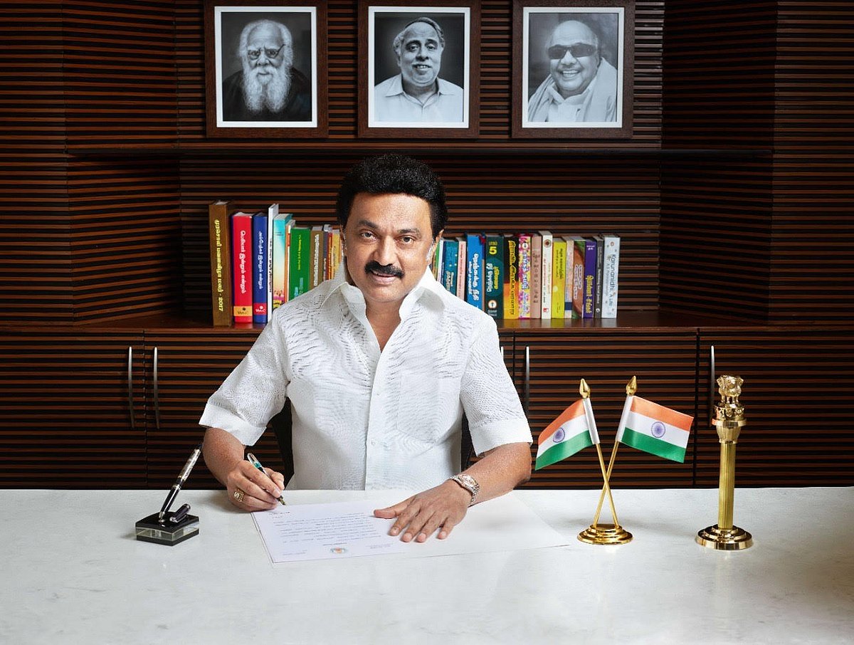கழக பவளவிழா : “கழகத்தினர் அனைவரது இல்லங்களிலும் கழகக்கொடி ஏற்றிக் கொண்டுவோம்” - முதல்வர் அறிவுறுத்தல்!