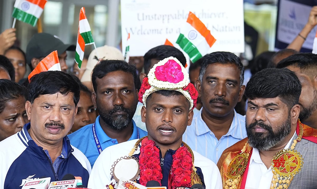 ”அமைச்சர் உதயநிதி ஸ்டாலின் ரூ.7 லட்சம் கொடுத்து உதவினார்” - பாராலிம்பிக் நாயகன் மாரியப்பன் நெகிழ்ச்சி ! 