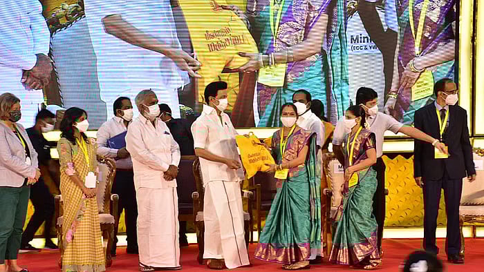 மீண்டும் மஞ்சப்பை பிரசாரம் : சுற்றுச்சூழலுக்கு உகந்த மாற்றுகளில் புதுமைகளை உருவாக்குவோம் -தமிழ்நாடு அரசு!