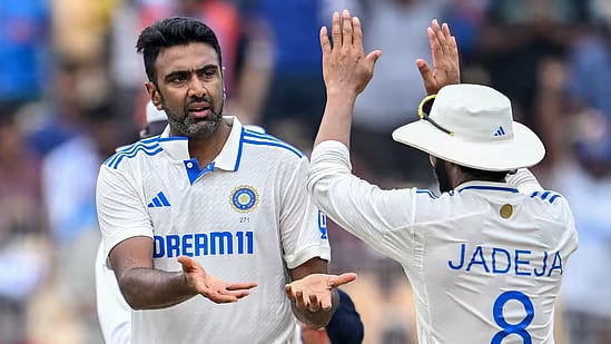 சொந்த மண்ணில் ஆல் ரவுண்டராக ஜொலித்த அஸ்வின் : வங்கதேசத்தை வீழ்த்தி இந்தியா அபார வெற்றி !  