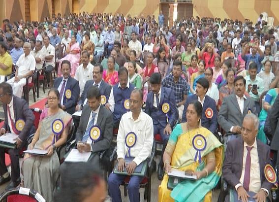 40 ஆராய்ச்சியாளர்களுக்கு, தமிழ்நாடு அறிவியல் அறிஞர் விருது! : அமைச்சர் பொன்முடி வழங்கினார்!