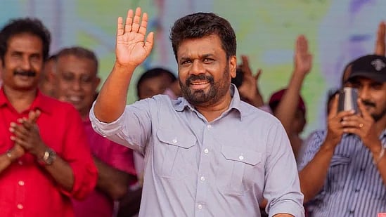 இலங்கை நாடாளுமன்றத்தை கலைக்க உத்தரவு : அதிபரின் கட்சிக்கு 3 உறுப்பினர்கள் மட்டுமே இருப்பதால் நடவடிக்கை !