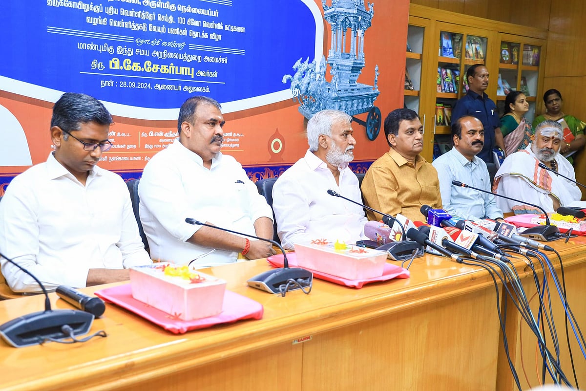 “எதற்கெடுத்தாலும் கலவரத்தை ஏற்படுத்த நினைப்பதுதான் பாஜகவின் வேலை” -அமைச்சர் சேகர்பாபு காட்டம்!