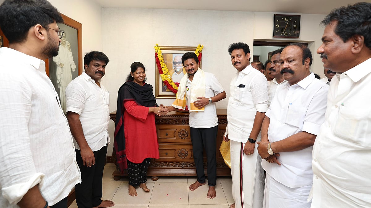 “மேலும் சிறப்பாக செயல்பட வேண்டும்..” - துணை முதலமைச்சர் உதயநிதிக்கு கனிமொழி MP வாழ்த்து!