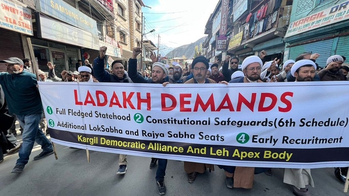 ஒன்றிய அரசை கண்டித்து லடாக்கில் முழு அடைப்பு... தன்னாட்சி கோரி போராட்டம்... முழு விவரம் என்ன ?